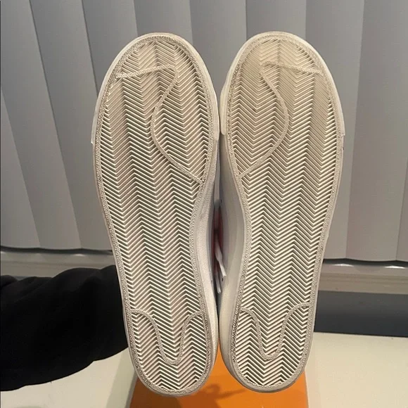 Nike Blazer - Picture 2 of 3